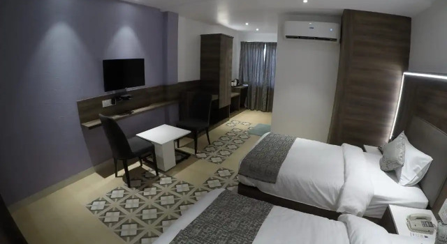 Hotel Pride By Samrat