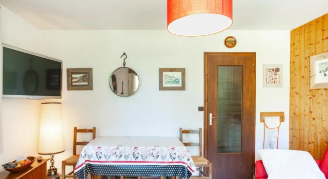Appartement de plain pied - 4pax, Забронировать Апартаменты/квартира Ла-Клюза Лыжный курорт на озере Анси