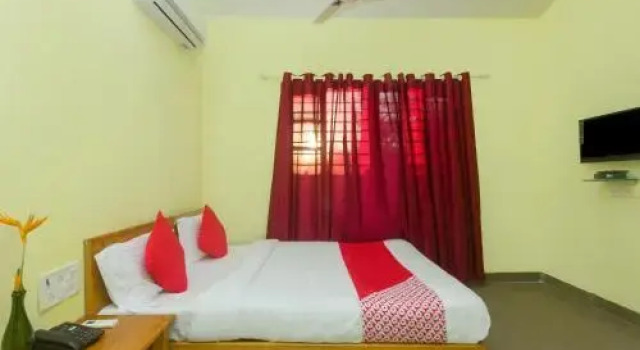 Coco Mango by OYO Rooms, Забронировать Отель Отели штата Махараштры 3 звезды, 3*