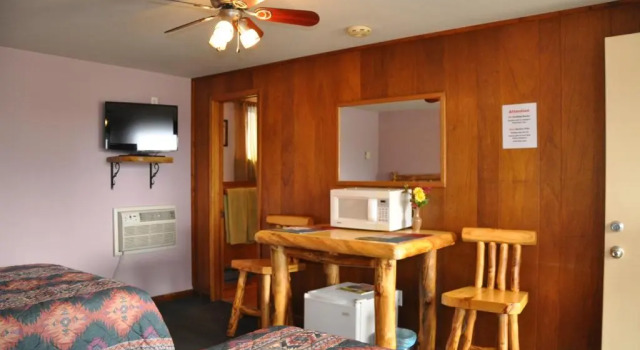 Четырёхместный номер Standard Long Holiday Motel