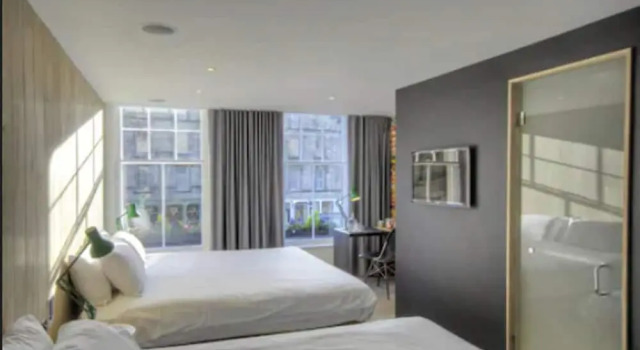 Трёхместный номер Comfy Grassmarket Hotel
