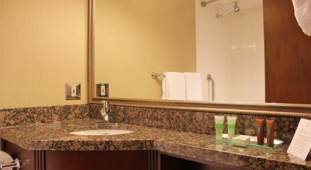 Четырёхместный номер Standard Цокольный этаж с красивым видом из окна Prestige Vernon Lodge