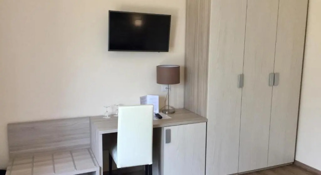 Трёхместный номер Standard с видом на сад Hotel Mercedes