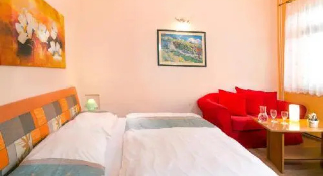 Penzión Grand, Rezerwuj Hotel Hotele w Košický kraj z parkingiem, Parking
