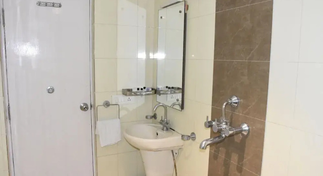 Двухместный номер Deluxe Hotel Kumar International
