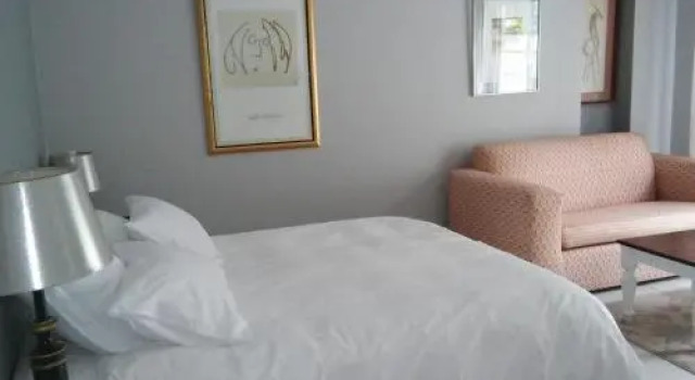 @Home Cottage, Забронировать Дом для отпуска Йоханнесбург Гаутенг, рядом с Торговый центр Melrose Arch