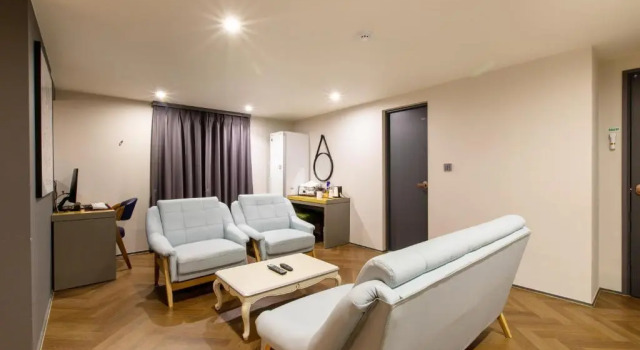 Люкс Superior Brown Dot Hotel Minam