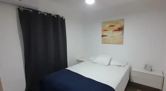 Centric and Cozy Apartment, Book Lejlighed Hoteller i Veron med parkering, Parkering