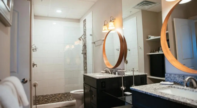 Двухместный люкс c 1 комнатой Inn on the Square, an Ascend Collection Hotel