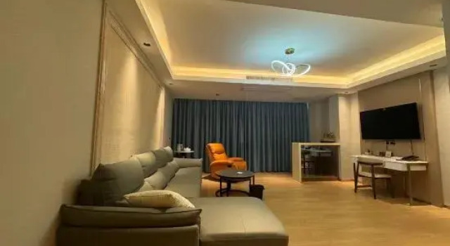 Deluxe Sviitti Junhua Hotel (Shantou University Road Branch)