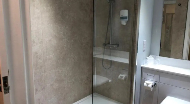 Двухместный номер Standard King Robert Hotel