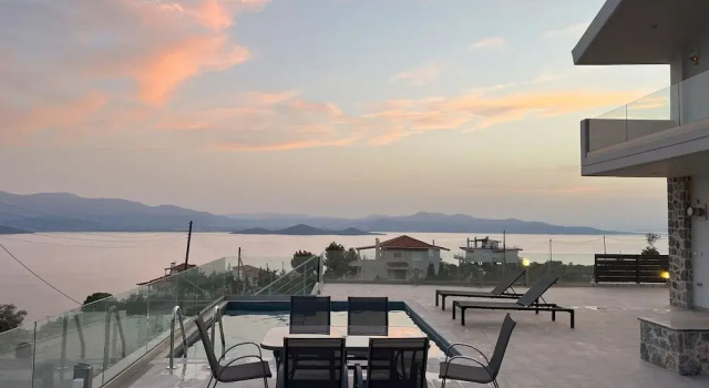 Номер Luxury с 2 комнатами с видом на бассейн Theologos Views