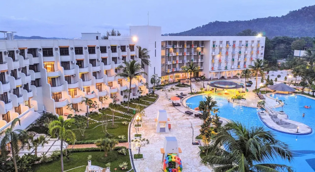 Номер Standard с балконом HARRIS Resort Batam Waterfront