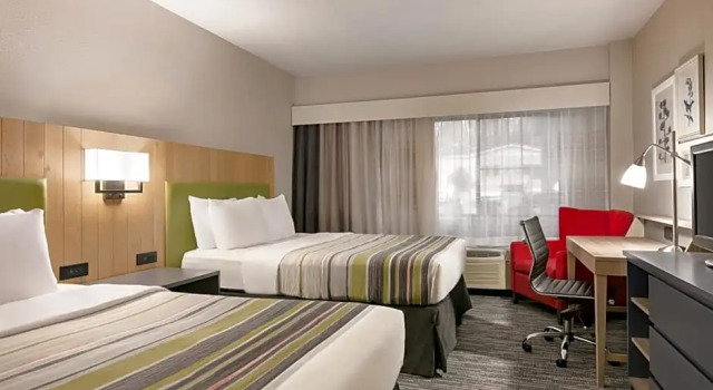 Люкс Country Inn & Suites by Radisson, Williamsburg East Busch Gardens , VA