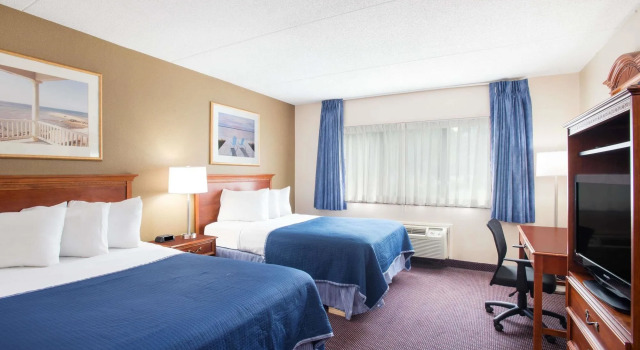 Howard Johnson South Portland, Varaa Hotelli Hotellit New England uima-altaalla, Uima-allas