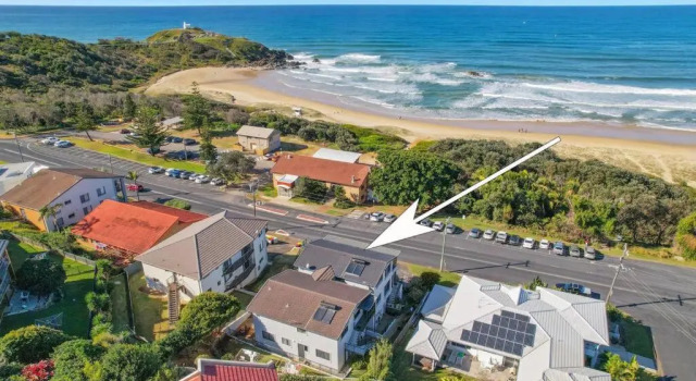Апартаменты Coastal Vibes at Lighthouse - beachfront apartment