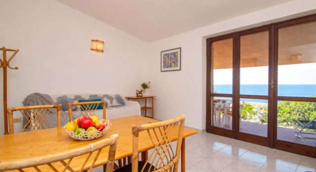 House Mare Costa Paradiso 24976, Забронировать Отель Тринита-д'Агульту-э-Виньола Коста-Парадизо