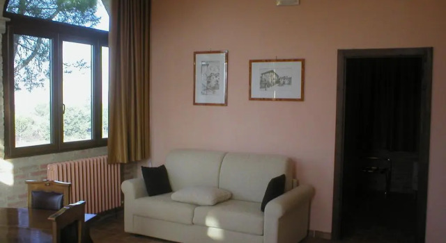 Residenza San Bartolomeo, Rezervați Hotel Hoteluri în Foligno cu parcare, Parcare
