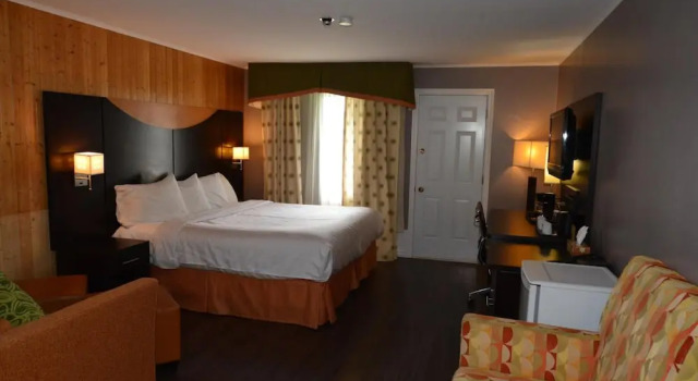 Двухместный номер Standard с видом на озеро Trailsman Lodge