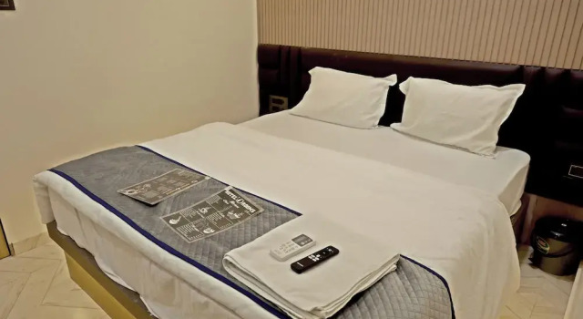 Hotel VD Rooms Vesu, Réserver Hôtel Surate Gujarat