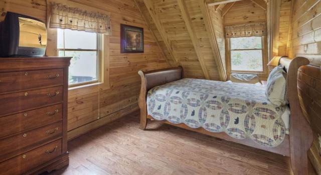 Номер Standard Er91 - Eagle's Beauty - Great Location - Close To All The Action! 2 Bedroom Cabin by RedAwning