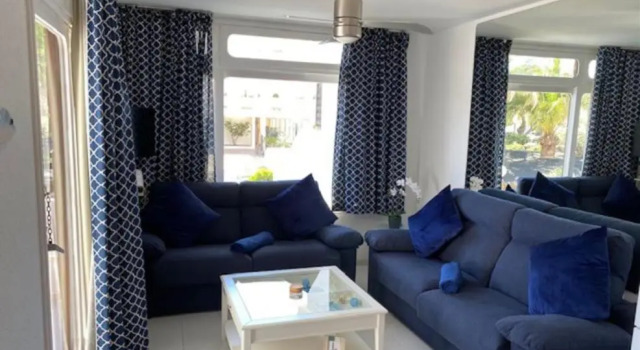 Casa Linda 2 bed apartment in Costa Teguise, Забронировать Апартаменты/квартира Отели Канарских островов с бассейном, Бассейн