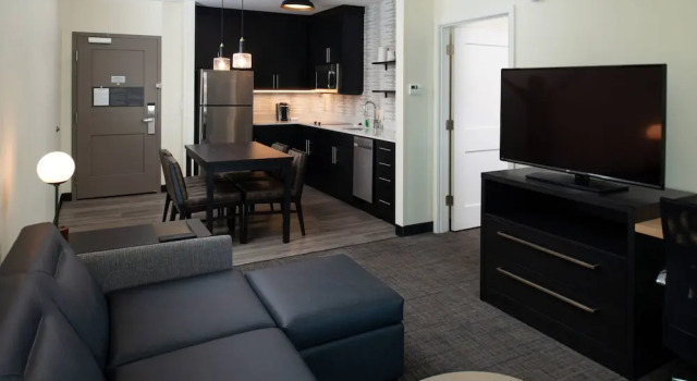 Люкс Residence Inn by Marriott Bakersfield West