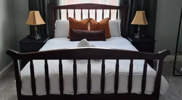 Beautiful And Classy 2 Bedroom Westbourne House