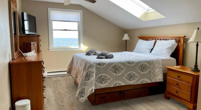 Коттедж Oceanfront Penthouse with Family & Friends
