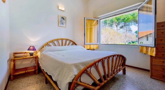 Villa with garden on the shores of Bibione, Забронировать Вилла Бибионе-Пинеда Венето