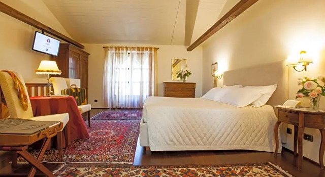 Люкс Relais Castello di Razzano