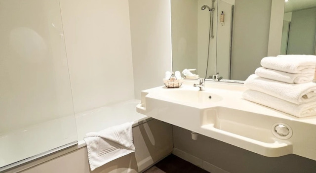 Двухместный семейный номер Classic Hotel Mercure Château de Fontainebleau
