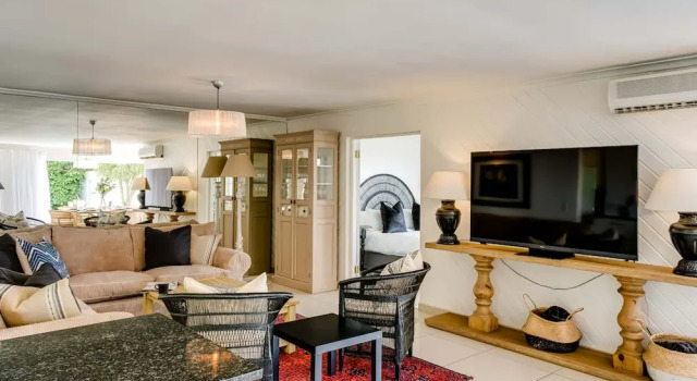 Camps Bay Family Holiday Home Sunset Sanctuary, Забронировать Вилла Коттеджи Cape Peninsula, Коттедж