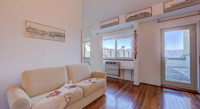 Rooftop On Stresa Lake View, Забронировать Дом для отпуска Коттеджи Пьемонта, Коттедж