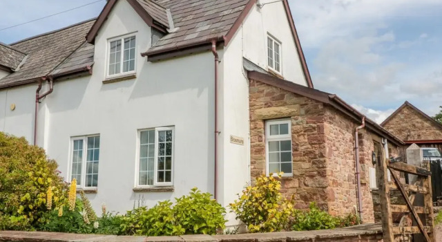 Rodley Manor Cottage, Bloemuns, Rezervasyon Tatil Evi Forest of Dean Merseyside