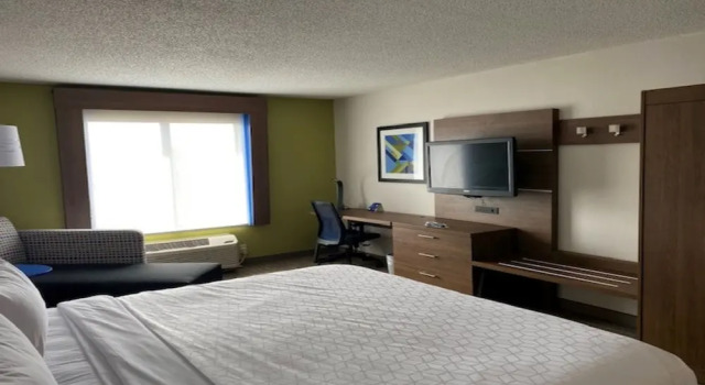 Двухместный номер Standard Holiday Inn Express & Suites Reidsville by IHG