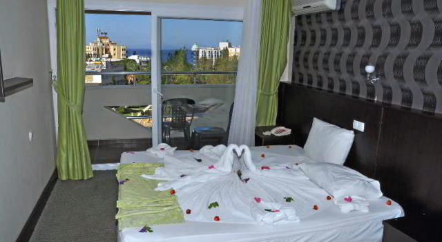 Green Gold Hotel