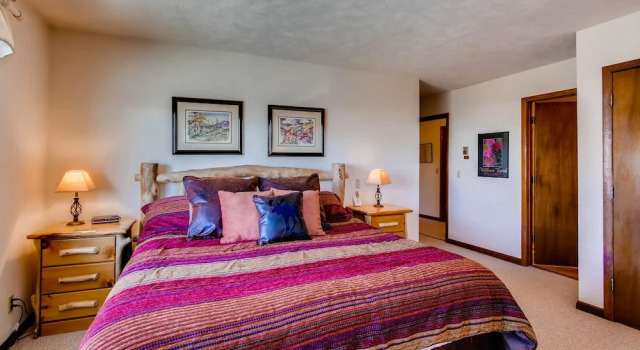 3 Br Unit With Fireplace & Mountain Views 3 Bedroom Condo - No Cleaning Fee! by RedAwning