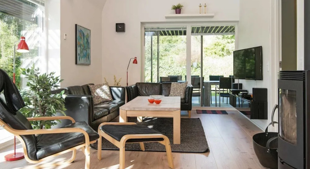 Modern Holiday Home in Egå With Sauna, Réserver Hôtel Egå 