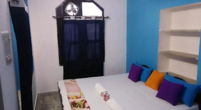 Hotel Poonam Pushkar, Varaa Hotelli Hotellit Pushkar aamiaisella, lähellä Varaha Temple, Aamiainen
