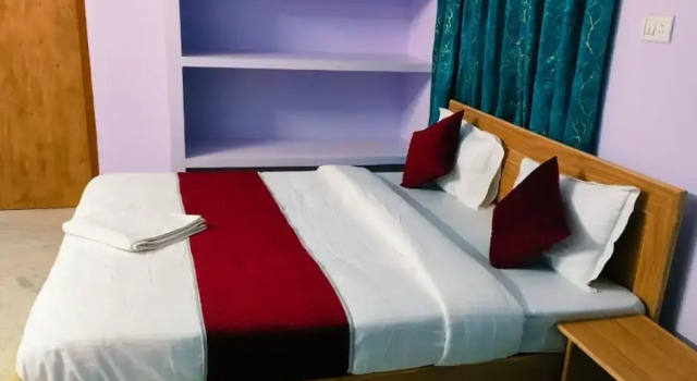 Номер Classic Goroomgo Rail View Guest House Puri
