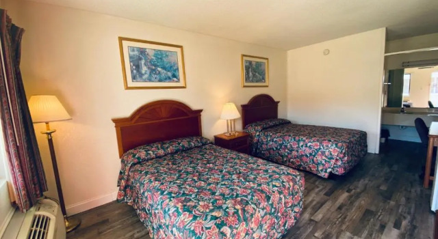 Travelers Place Inn & Suites, Book Mini-hotel Scottsboro Alabama