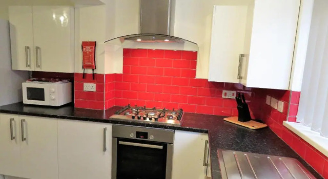 Коттедж StayNEC Moat House Birmingham - For Company, Contractor and Leisure Stays - NEC, HS2, JLR, Airport