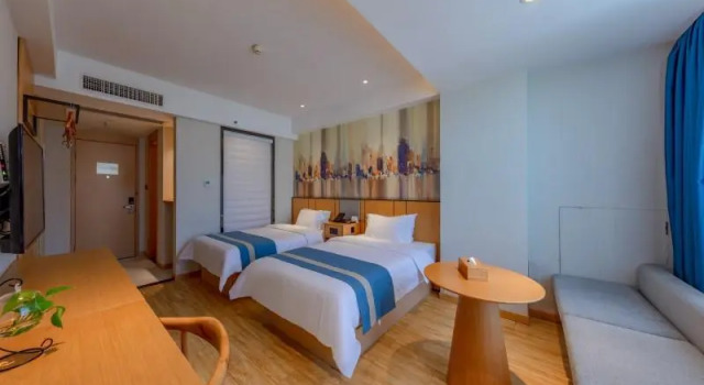 Семейный номер Standard GreenTree Eastern Hotel Jiaxing Xiuzhou District Zhongshan Xi Road