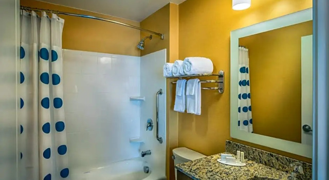 Четырёхместный люкс с 2 комнатами TownePlace Suites by Marriott Goldsboro
