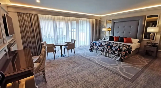 Номер Deluxe с балконом Errigal Country House Hotel