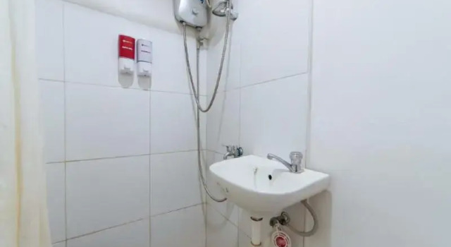 Двухместный номер Deluxe RedDoorz @ Plaza Jaro Iloilo