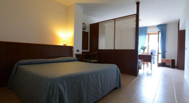 Четырёхместный номер Superior c 1 комнатой с красивым видом из окна Villaggio Albergo il Gabbiano