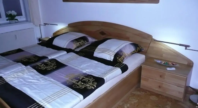Ferienwohnung an der Schelfkirche, Забронировать Отель Отели Шверина 3 звезды, рядом с Schleswig-Holstein-Haus, 3*