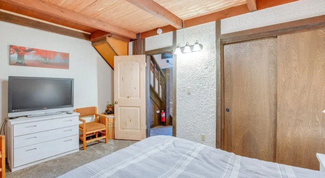 1 Mi to Stagecoach Lift! Homey Tahoe Townhome